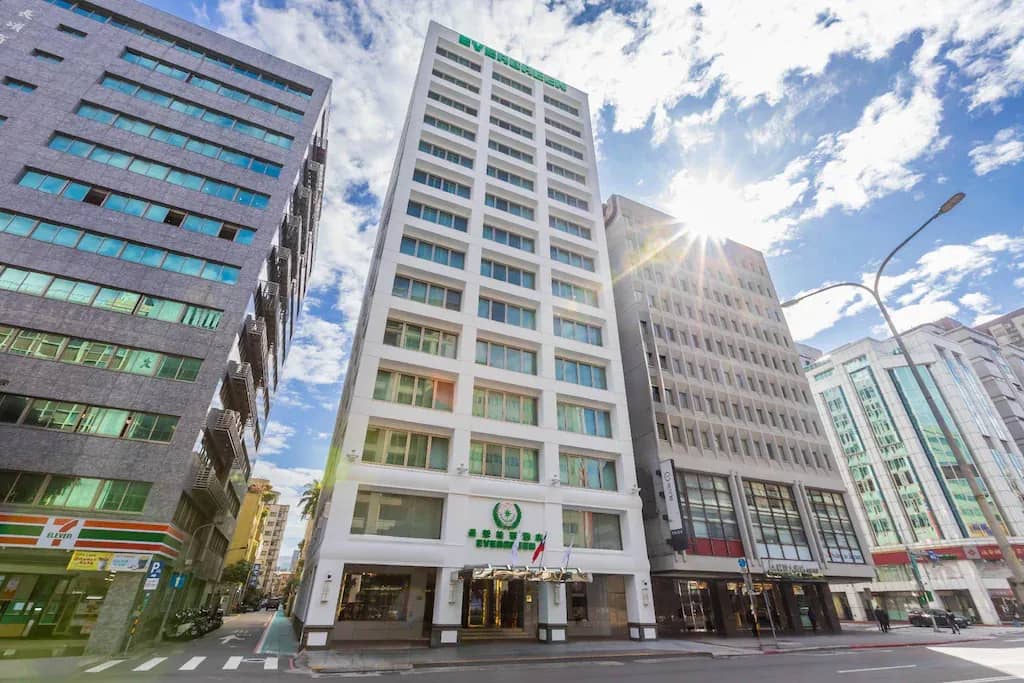Evergreen Laurel Hotel