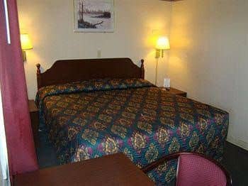 Desert Hills Motel