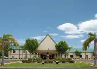 Econo Lodge & Suites