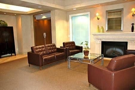Toronto Luxury Accommodations - University Plaza