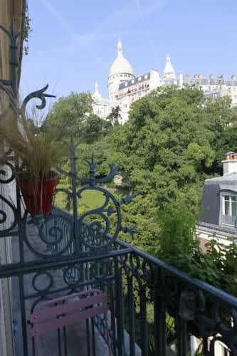 Apartments with view Sacre-Coeur