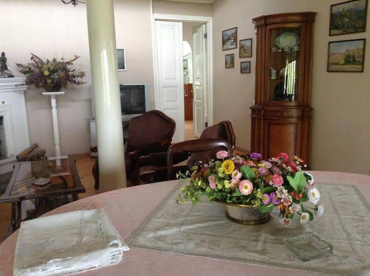 Tsisana Guest House