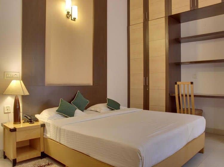 OYO Rooms DT Mega Mall OYO Rooms DT Mega Mall