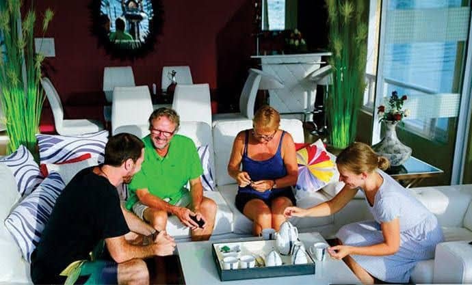 Jim and Paddy Houseboat Cruises