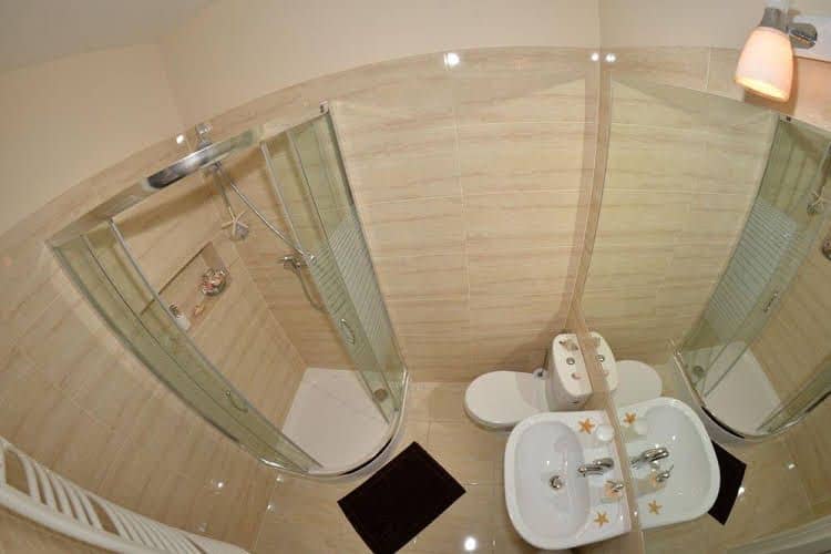 Royal Route 29 Comfort Rooms