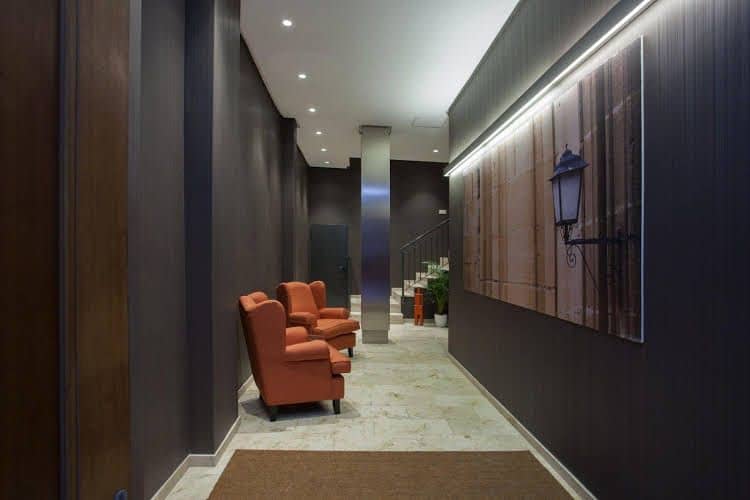 SingularStays Mar44 SingularStays Mar44