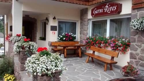Garni Rives Garni Rives