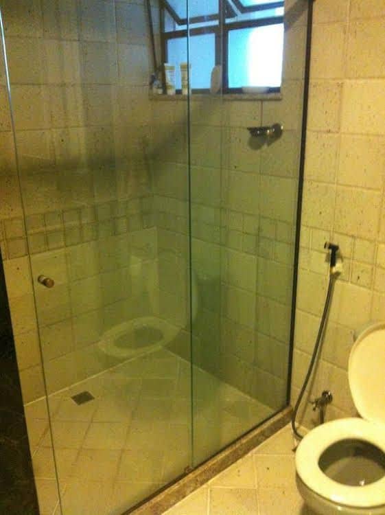 Amplo Apartamento em Laranjeiras Amplo Apartamento em Laranjeiras