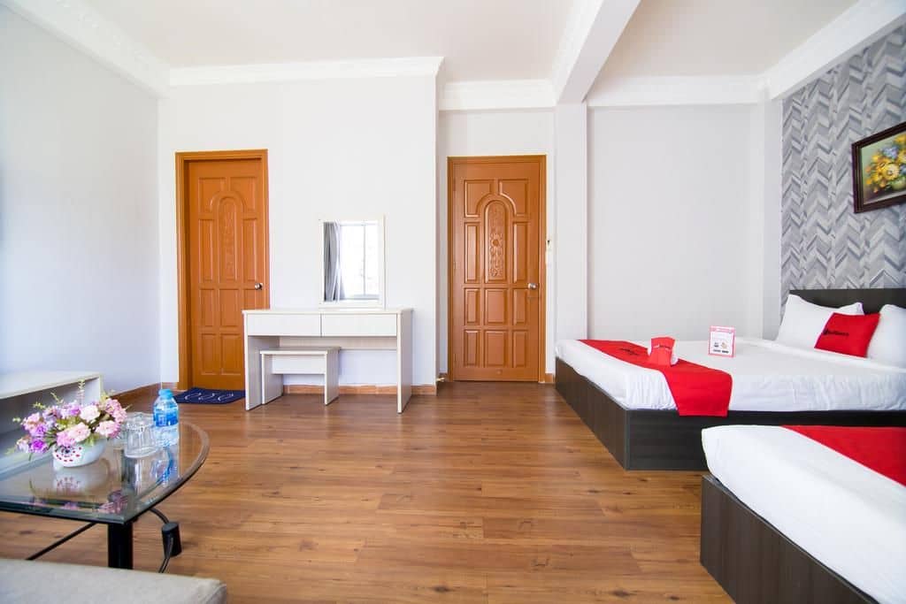 Quynh Giang Hotel