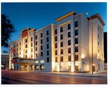 Humphry Inn & Suites Winnipeg