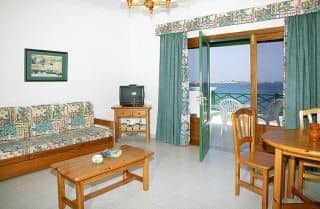 La Avenida Apartamentos