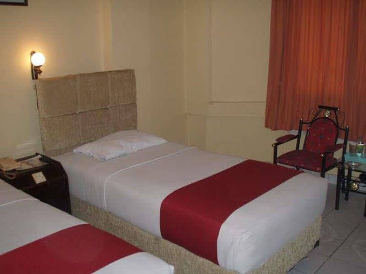 Hotel Resty Menara