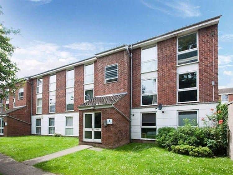 Chiswick Apartment