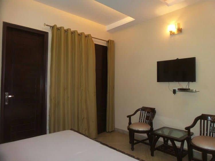 Stay Royal Bed & Breakfast Stay Royal Bed & Breakfast