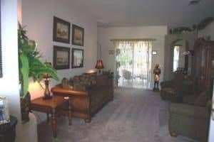 4 BR Home Kitchen Sleeps 8 - EVF 4092 4 BR Home Kitchen Sleeps 8 - EVF 4092