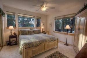 North Lake Tahoe - 2 BR Condo Jacuzzi tub - LTA 8127 North Lake Tahoe - 2 BR Condo Jacuzzi tub - LTA 8127
