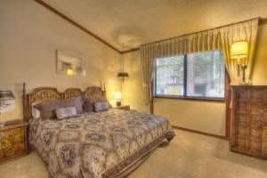 Incline Village - 3 BR Townhome Pet Friendly - LTA 8138