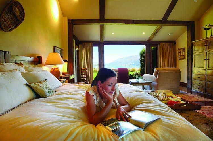 Blanket Bay Luxury Lodge
