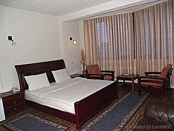 Denis hotel Pristina Denis hotel Pristina