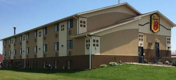 Super 8 Motel - Janesville