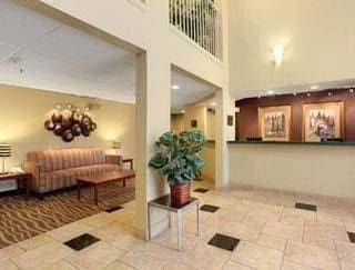 Super 8 by Wyndham Chandler Phoenix