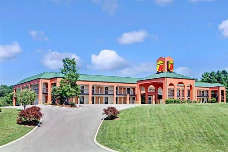 Super 8 Motel - Knoxville/East