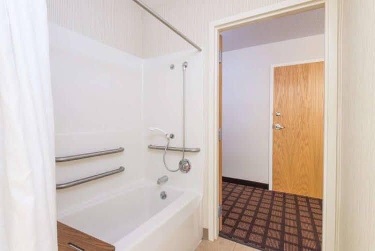 Microtel Inn & Suites Uncasville Montville