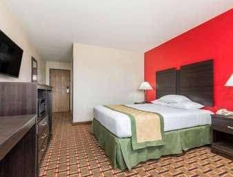 Days Inn Muncie Ball State University Days Inn Muncie Ball State University