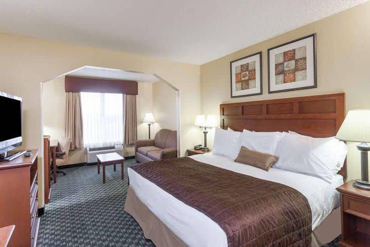 Baymont Inn & Suites Huntsville Airport/Madison Baymont Inn & Suites Huntsville Airport/Madison