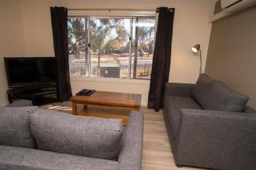 Manera Heights Apartment Motel
