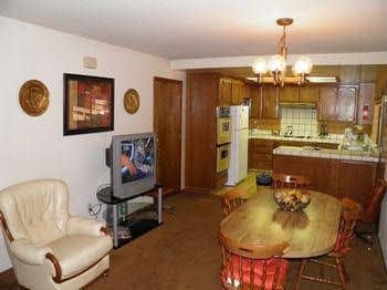 1421 Meadow Crest Drive