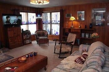 Holly's Place