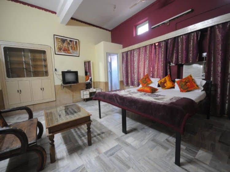 Blue Haveli Guest House