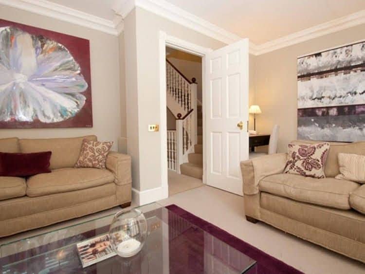 Veeve Chelsea Townhouse Charles Ii Place Just Off King S Road Veeve Chelsea Townhouse Charles Ii Place Just Off King S Road