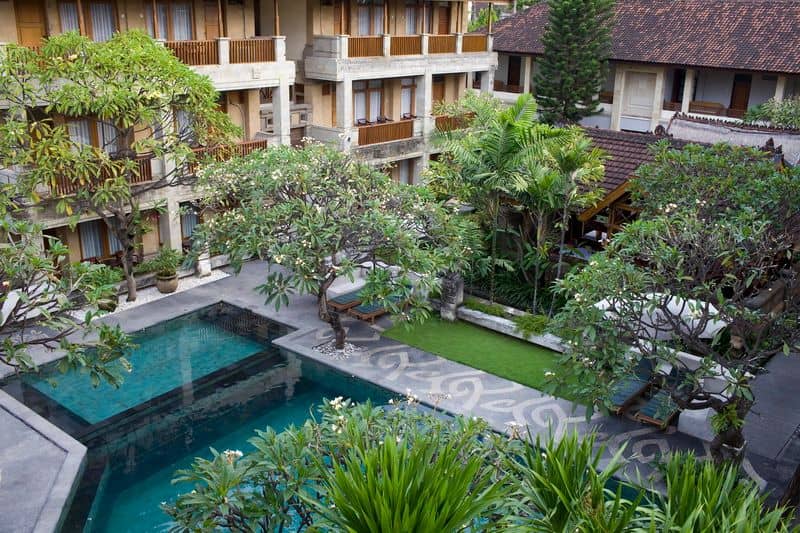 โฟร์ทีน โรสเซส บูทิกโฮเทล เลเกียน