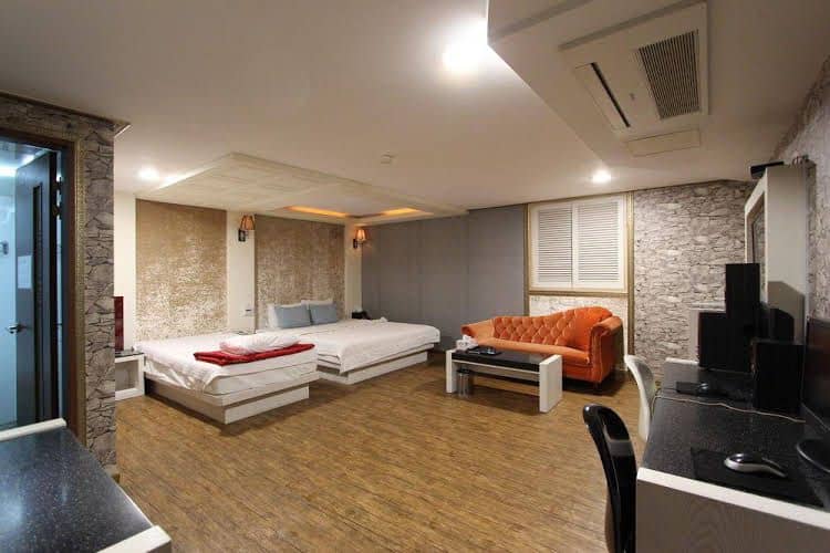 Show Motel Gyeongju
