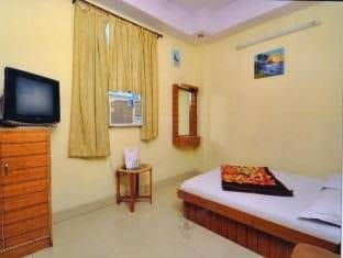 Hotel Pushpak Palace