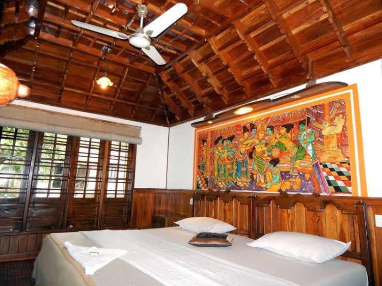 Backwater Retreat Houseboat Backwater Retreat Houseboat