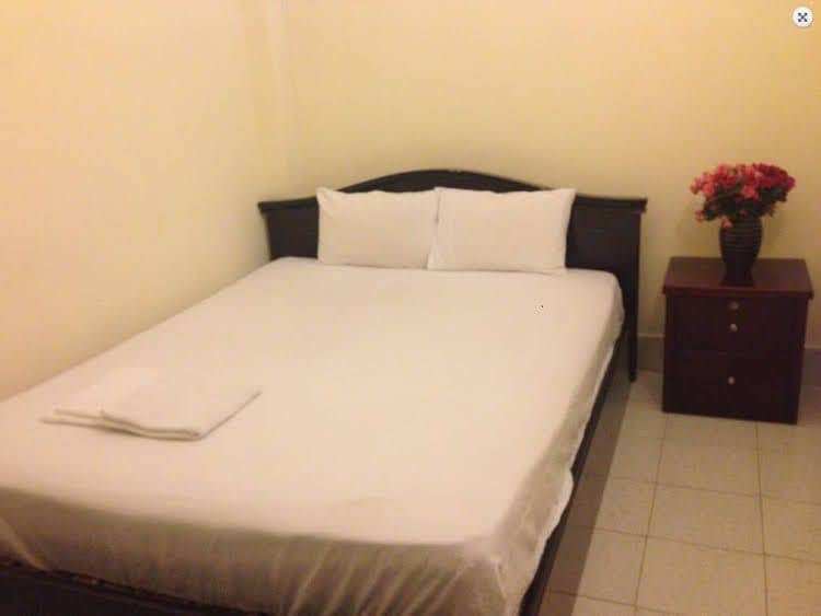 Cam Hotel