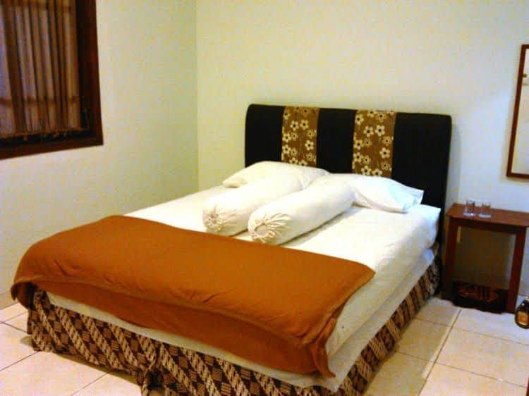 Griya Putri Dewi Family Guest House Griya Putri Dewi Family Guest House