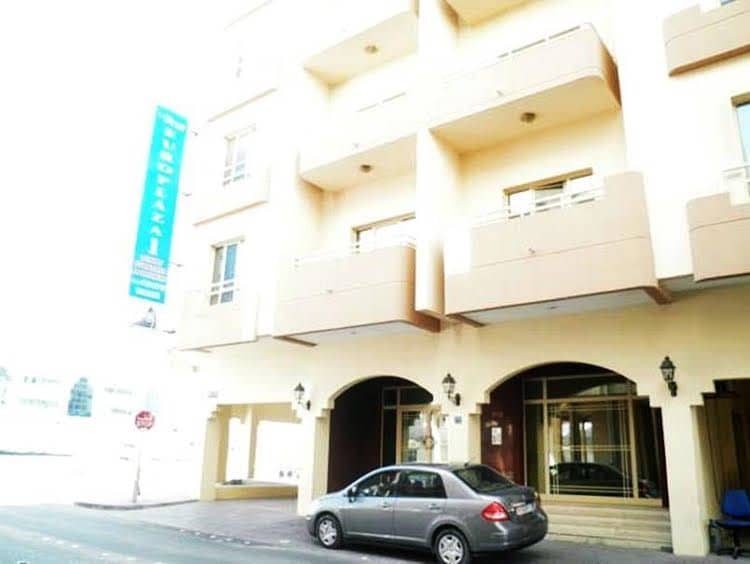 Euro Plaza Apartments Euro Plaza Apartments