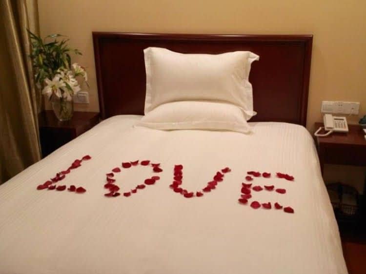 Green Tree Inn Ningbo Dongqianhu Yinxian Mozhi North Road Business Hotel