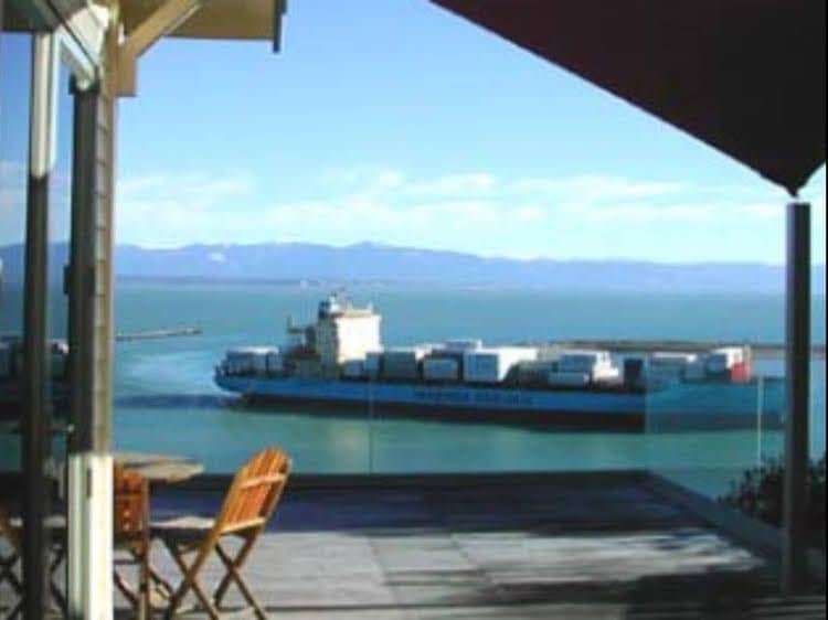 Harbour View Apartments