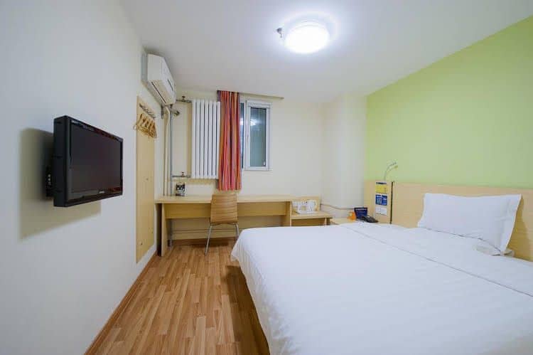 7 Days Inn Zhuhai Gongbei Immigration Port Walking Street Branch 7 Days Inn Zhuhai Gongbei Immigration Port Walking Street Branch