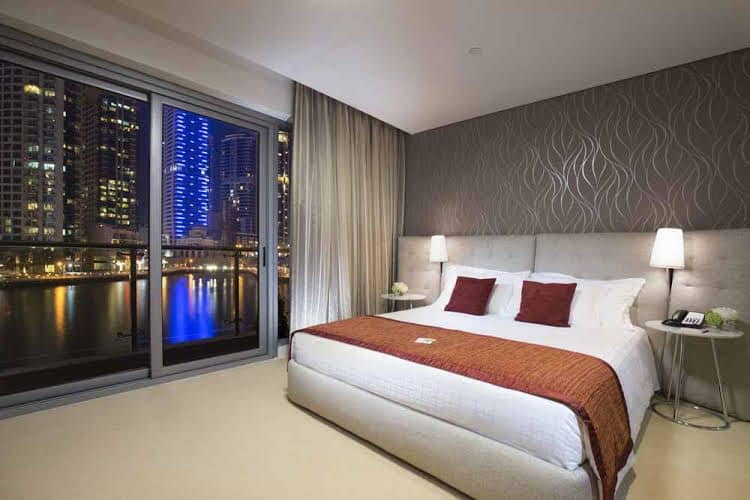 La Verda Dubai Marina Suites &