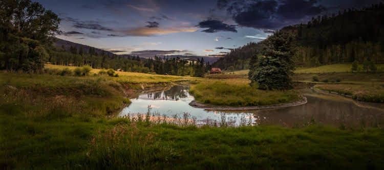 Dunton River Camp