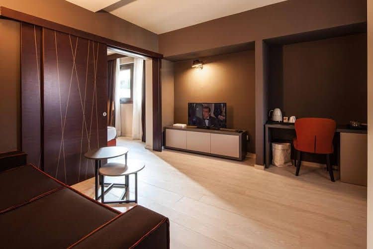 Fifty House Luxury Hotel