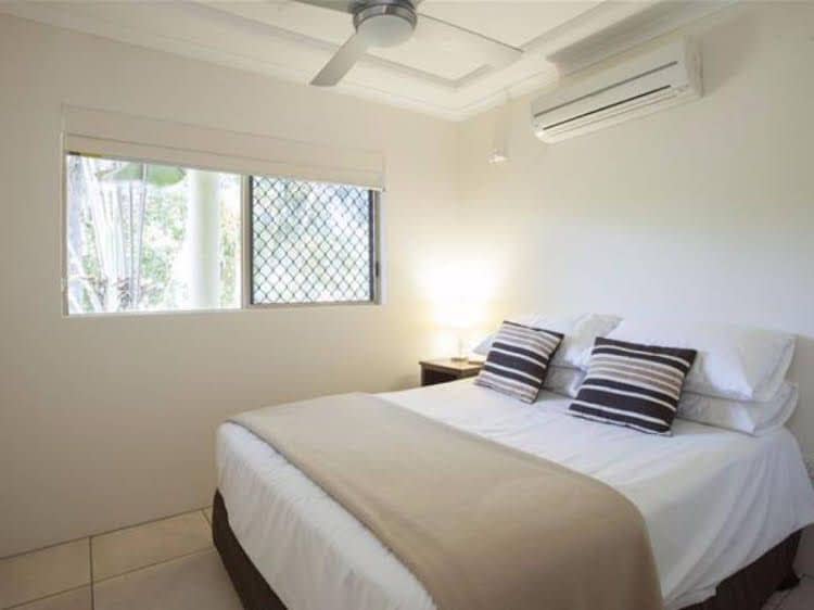 Seascape Holidays - Sands Resort