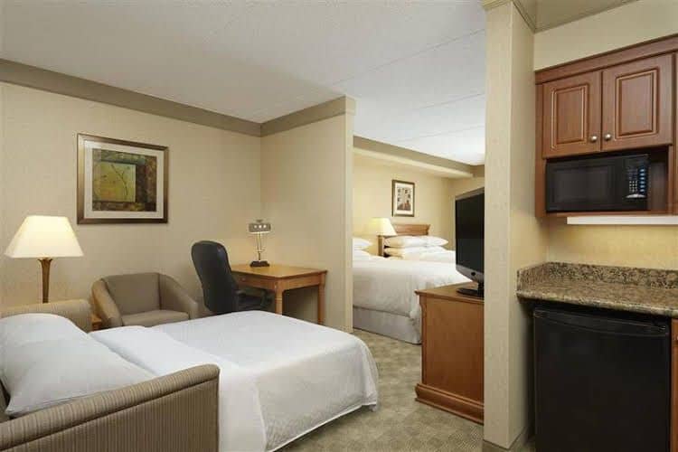 Four Points by Sheraton Waterloo Kitchener and Suites Four Points by Sheraton Waterloo Kitchener and Suites