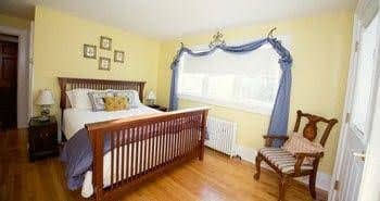 24 East Main Street Bed and Breakfast